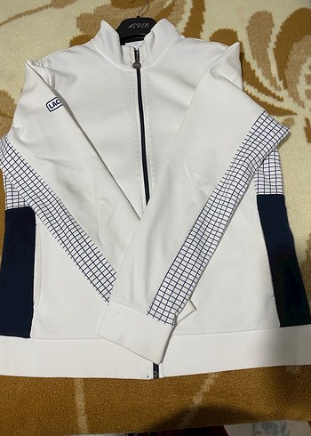 Lacoste m