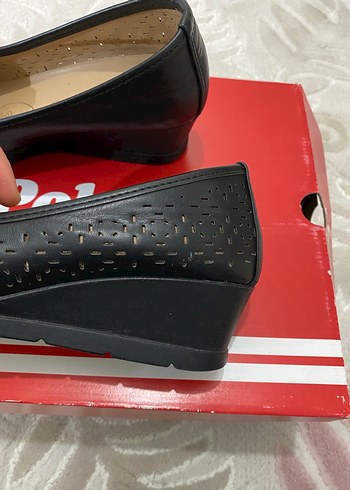 Polaris Siyah Fiyonklu Kadın Topuklu Babet - Görsel 4