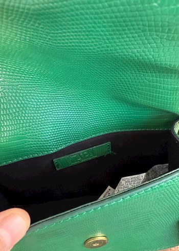 Zara Yeşil Parlak Deri Kemerli Kadın Çanta
