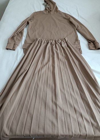 Bej Pileli Kadın Uzun Keten Etekli takım - Görsel 2