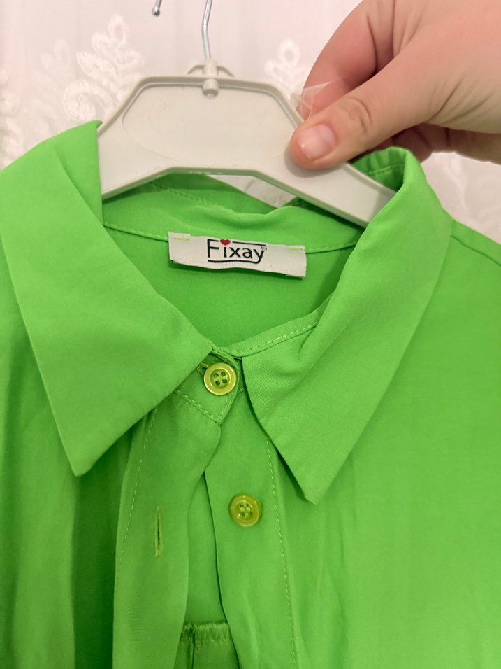 Yeşil Düğmeli Keten Gömlek - Görsel 3