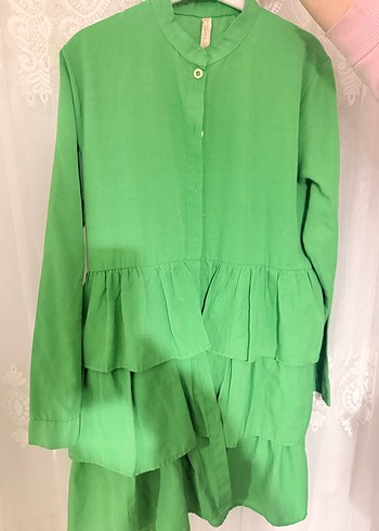 Uzun Kollu Yeşil Fırfırlı Keten Tunik - Görsel 2