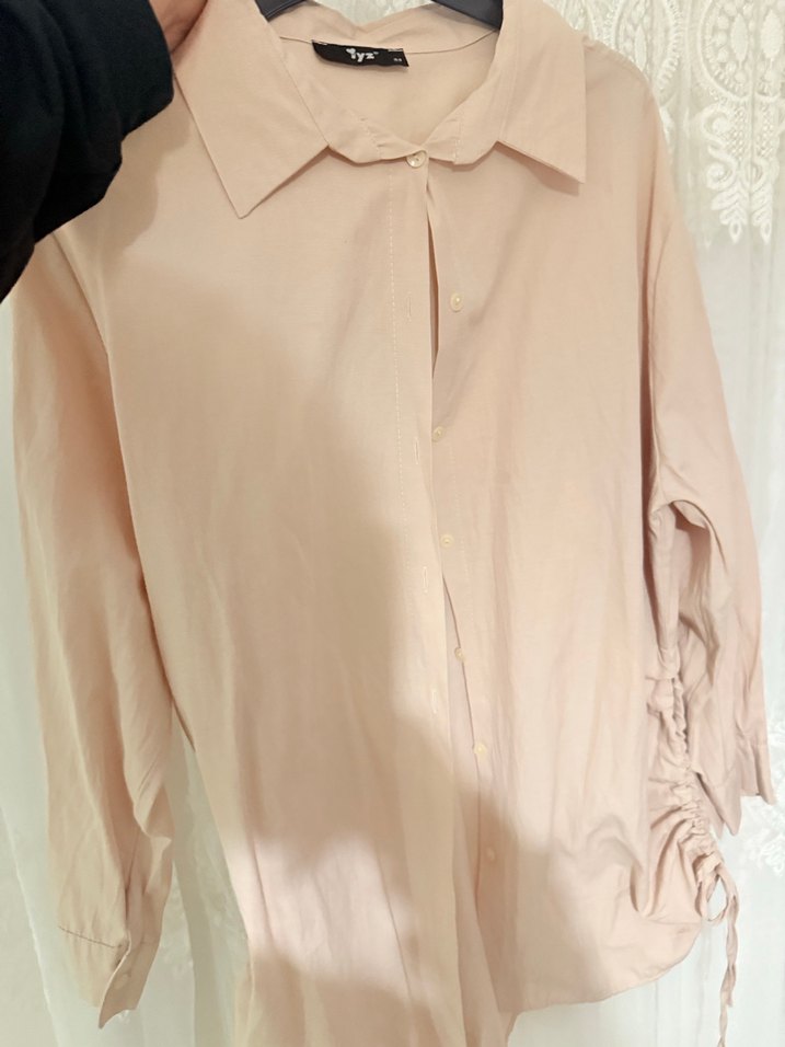 Bej Düğmeli Keten Kadın Gömlek - Görsel 3