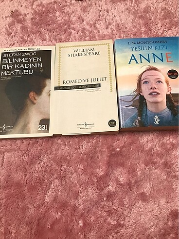 3 tane kitap