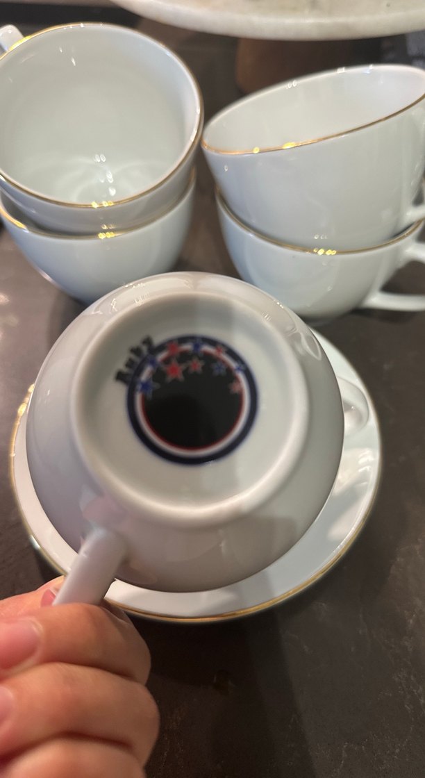 Altın Detaylı Beyaz Porselen Fincan Takımı - Görsel 3