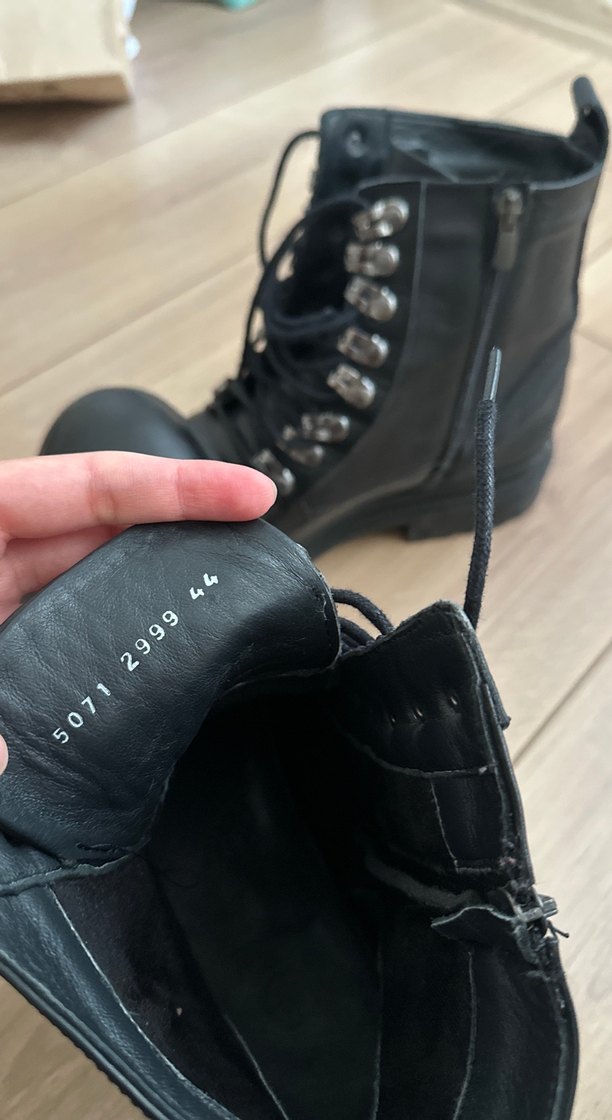 Elle Erkek Siyah Deri Gotik Tokalı Bot - Görsel 3