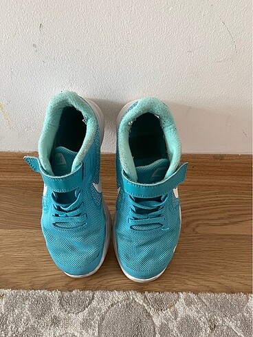 Nike spor ayakkabı 31 no