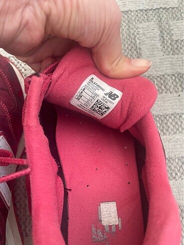 39 Beden kırmızı Renk New Balance 574