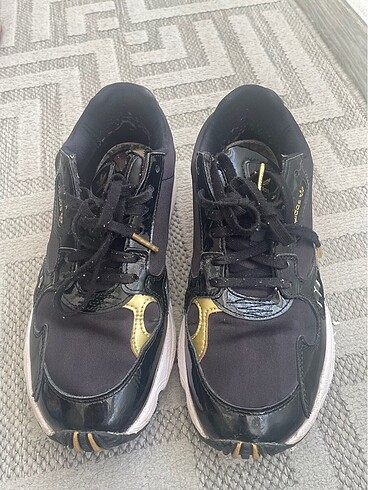 39 Beden Adidas falcon