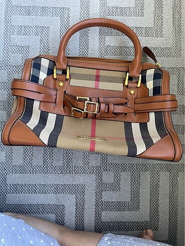 Burberry çanta