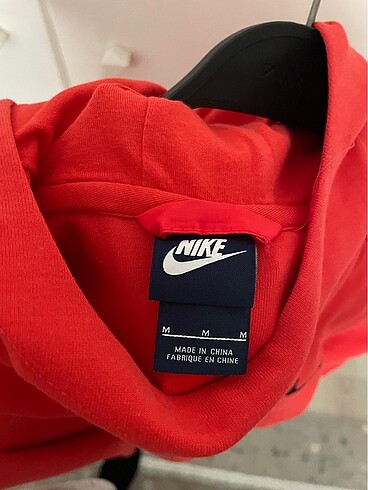 m Beden Orjinsl Nike sweatshirt