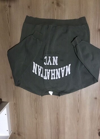 Pull and bear sweatshirt haki