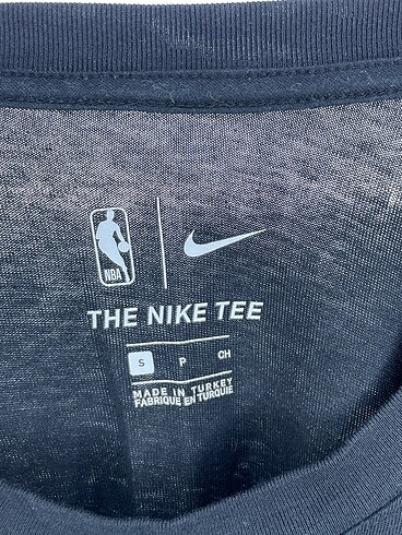 s Beden siyah Renk Nike T-shirt %70 İndirimli.