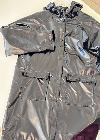 Parlak Siyah Uzun Kadın Yağmurluk - Görsel 8