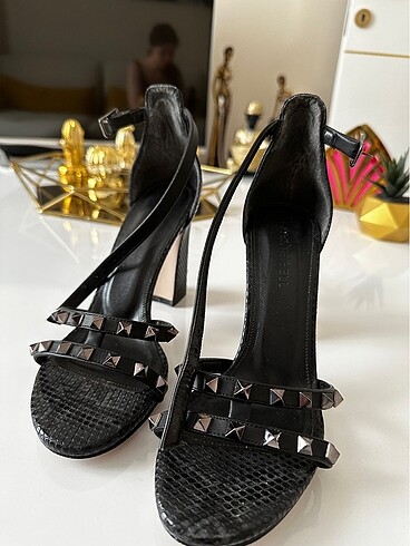 Topuklu ayakkabı - Görsel 7