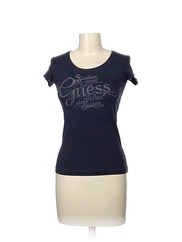 Diğer T-shirt %70 İndirimli.