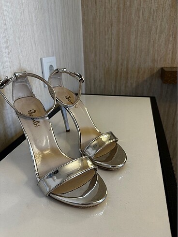 Topuklu ayakkabı - Görsel 6