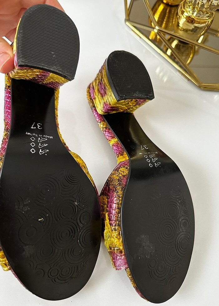 Topuklu terlik - Görsel 4