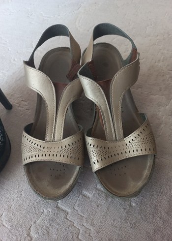 Bej Dolgu Topuklu Kadın Sandalet - Görsel 5