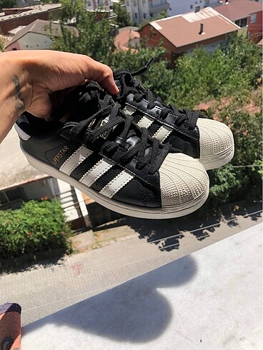 Siyah süperstar orjinal Adidas