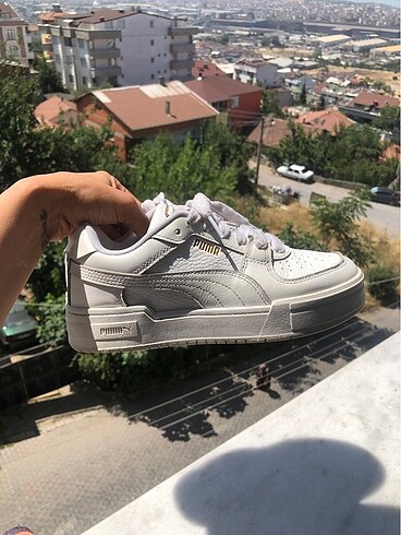 37,5 Beden beyaz Renk Puma beyaz spor ayakkabı