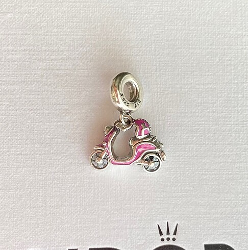 Pandora Pandora vespa charm