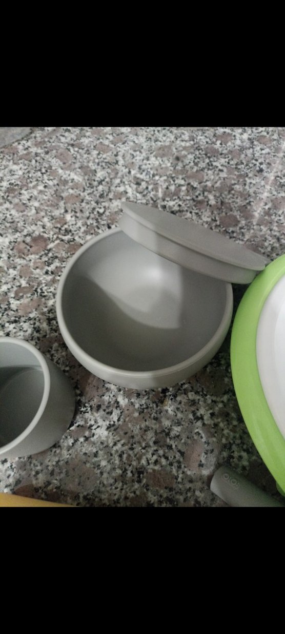 OİOİ Çocuk Tabak, Kapaklı Kase, Önlük ve Bardak Seti - Görsel 4