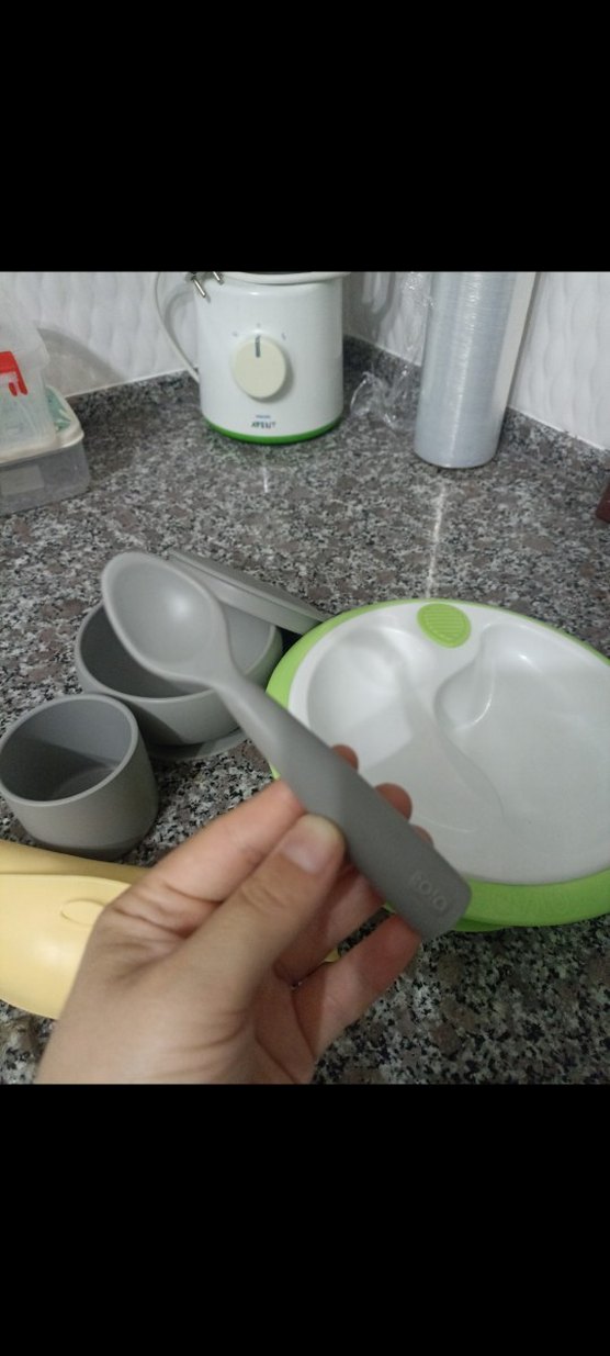 OİOİ Çocuk Tabak, Kapaklı Kase, Önlük ve Bardak Seti - Görsel 2