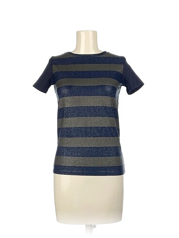 Max & Co T-shirt %70 İndirimli.
