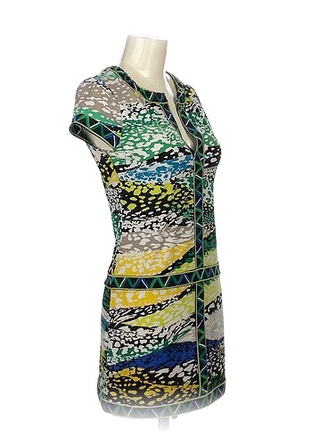 BCBG Maxazria BCBG Maxazria Kısa Elbise %70 İndirimli.