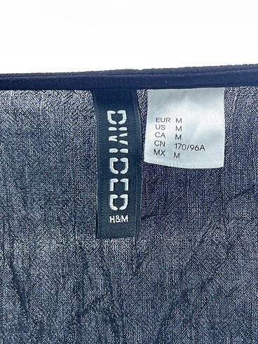 m Beden siyah Renk H&M Hırka %70 İndirimli.