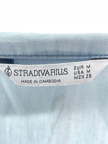 m Beden mavi Renk Stradivarius Gömlek %70 İndirimli.