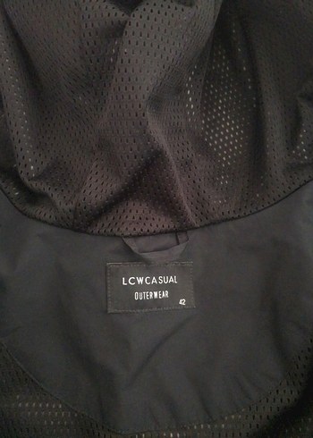 Kadın yağmurluk LcW Waikiki Gri Kapüşonlu Fermuarlı Ceket - Görsel 4