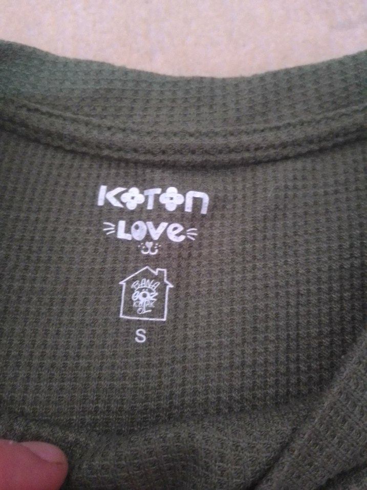 Düğmeli Yeşilkız çocuk Tişörtü - Görsel 2