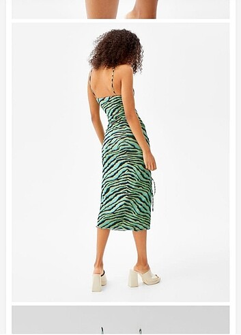 Bershka Elbise