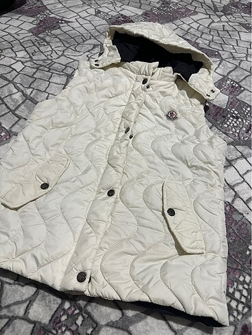15-16 Yaş Beden Moncler yelek