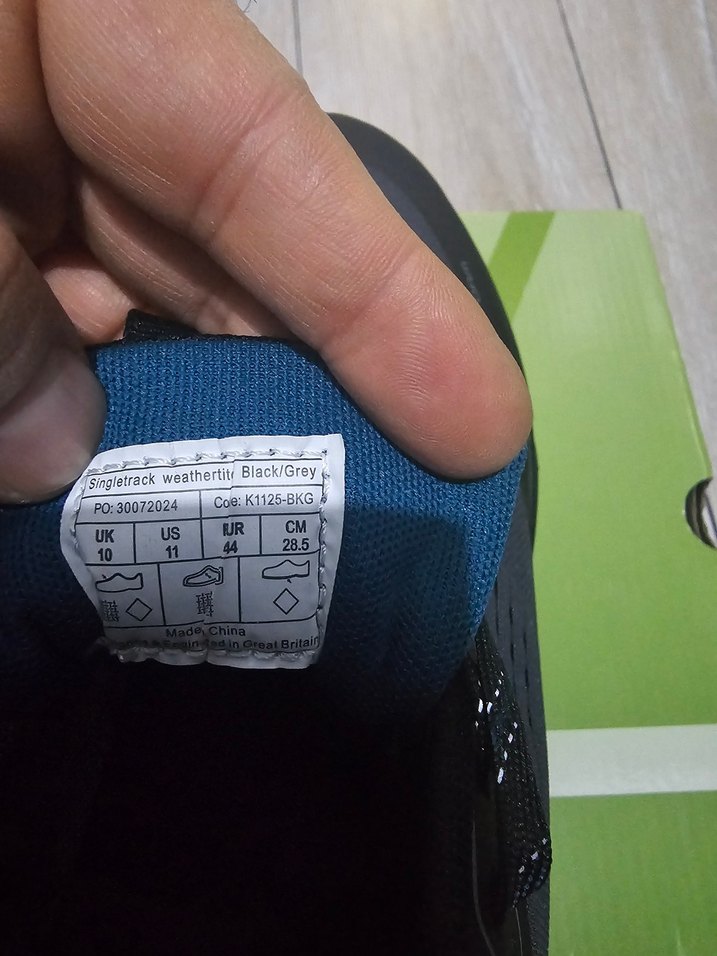 Karrimor marka su geçirmez ayakkabı - Görsel 4