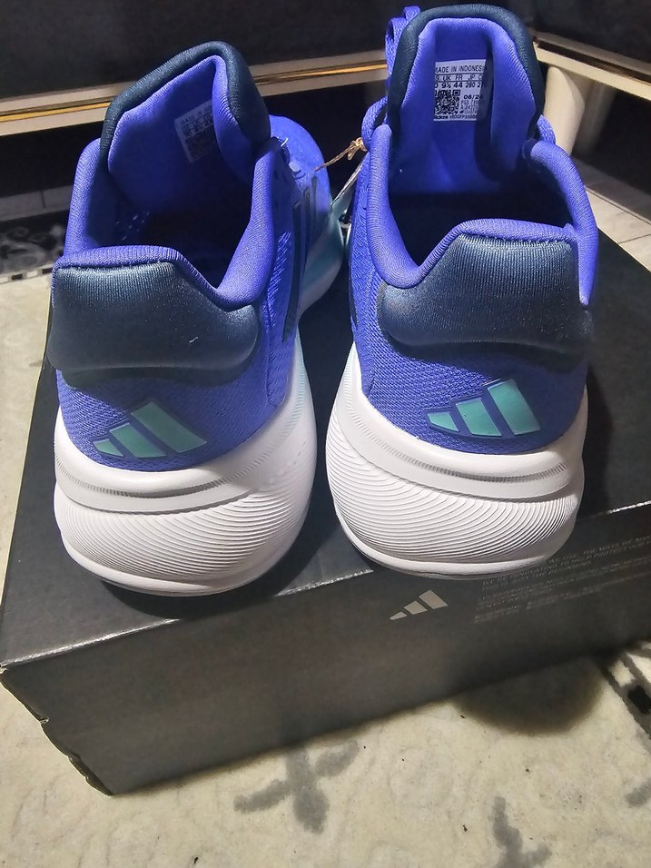 Adidas spor ayakkabı - Görsel 3