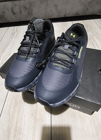 44 Beden Under Armour Erkek spor ayakkabı