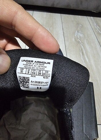 44 Beden siyah Renk Under Armour Erkek spor ayakkabı