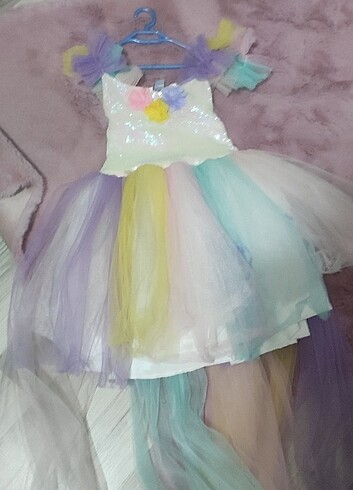 Diğer unicorn elbise