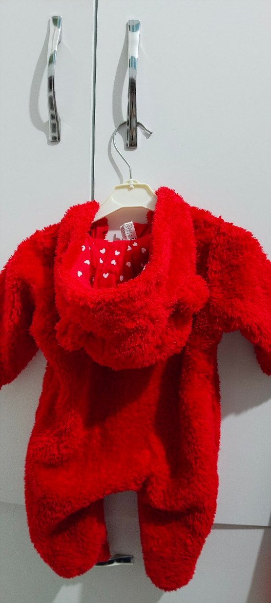 Kapüşonlu Kız Bebek Kırmızı Kürklü Tulumu - Görsel 2