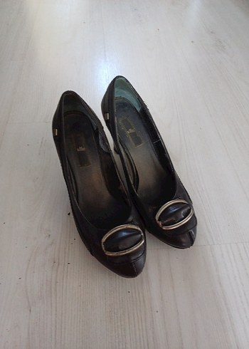 Kadın Siyah Deri Tokalı Stiletto - Görsel 5