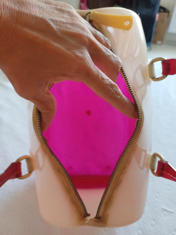 Klasik Parlak Beyaz Kadın Çanta - Görsel 4