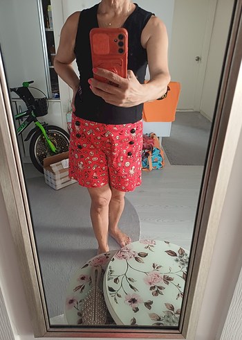 Düğmeli Renkli Desenli Mini Şort - Görsel 11