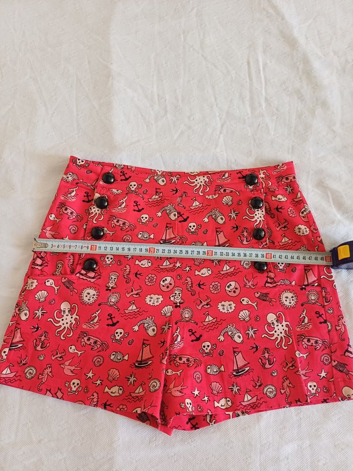 Düğmeli Renkli Desenli Mini Şort - Görsel 4