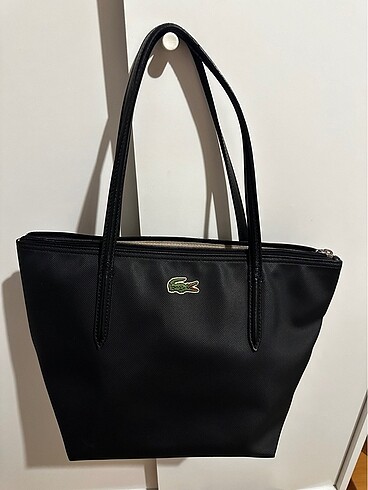 Lacoste çanta
