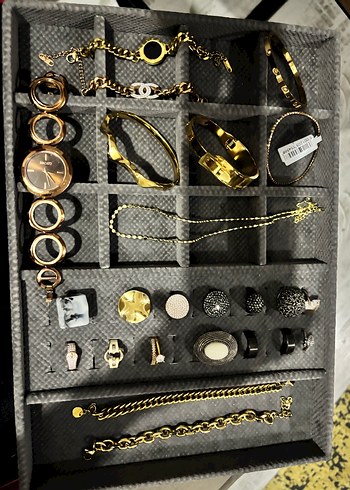 Zincir Detaylı Parlak Altın Bileklik - Görsel 13