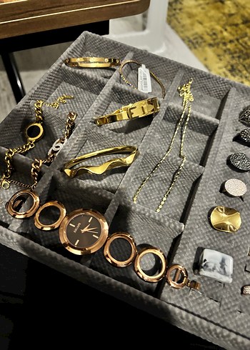 Zincir Detaylı Parlak Altın Bileklik - Görsel 14