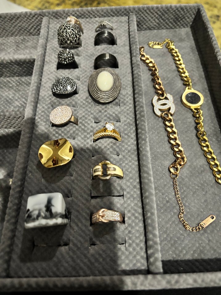 Zincir Detaylı Parlak Altın Bileklik - Görsel 5